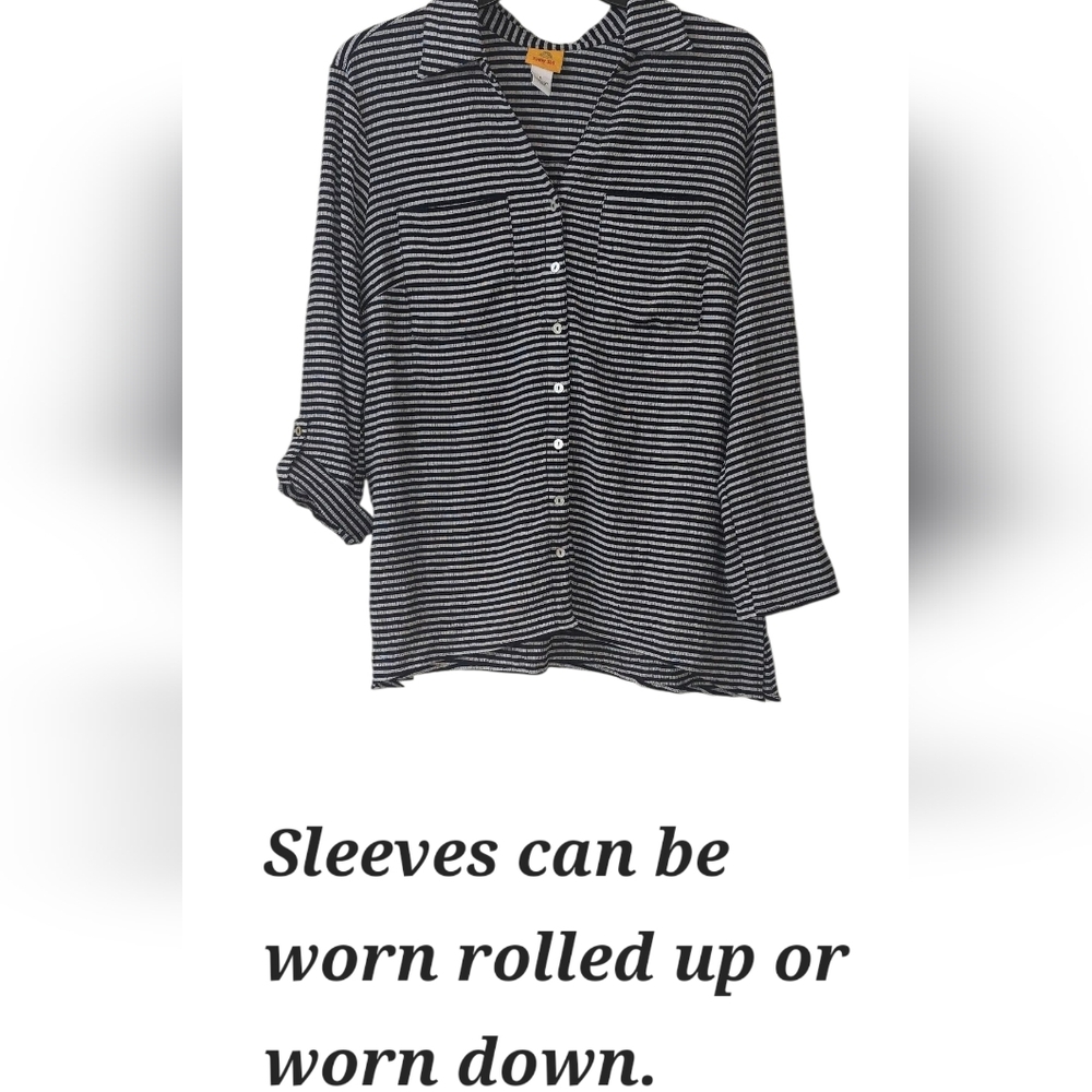Ruby RD.  Black and White Striped Women's Top Size L